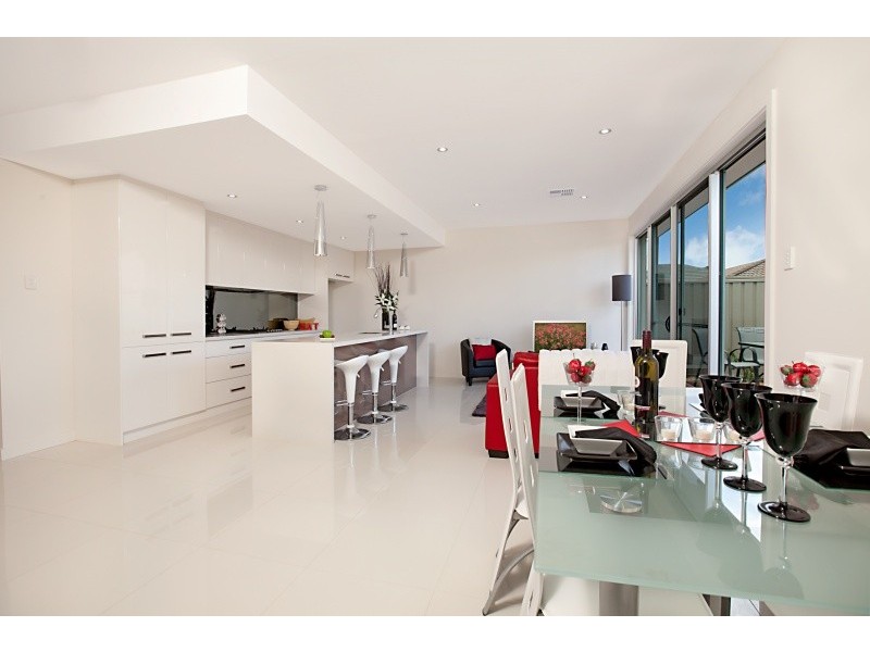 1, 80 Charles Sturt Avenue, Grange SA 5022