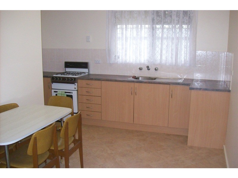 2/21 Woodville Road, Woodville South SA 5011