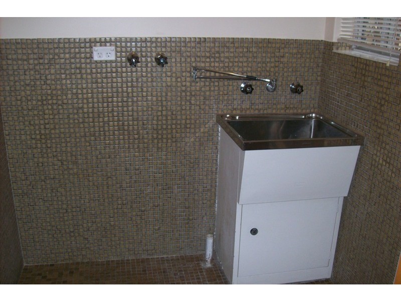 2/21 Woodville Road, Woodville South SA 5011