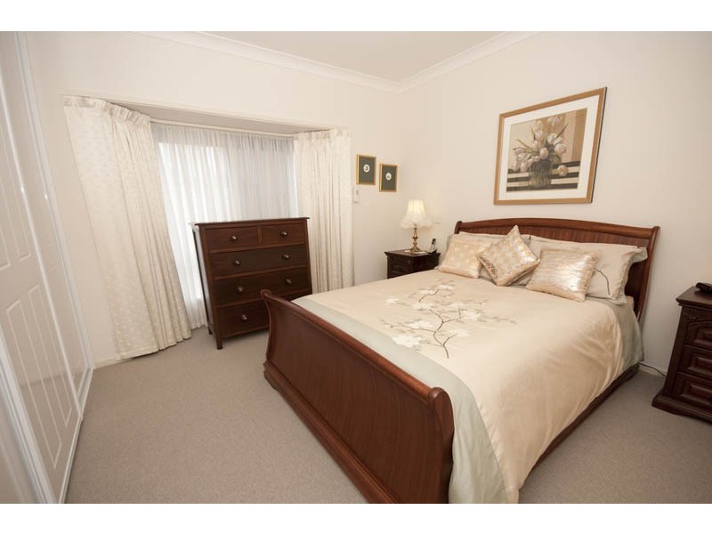 2/42 Strathfield Terrace, Largs North SA 5016