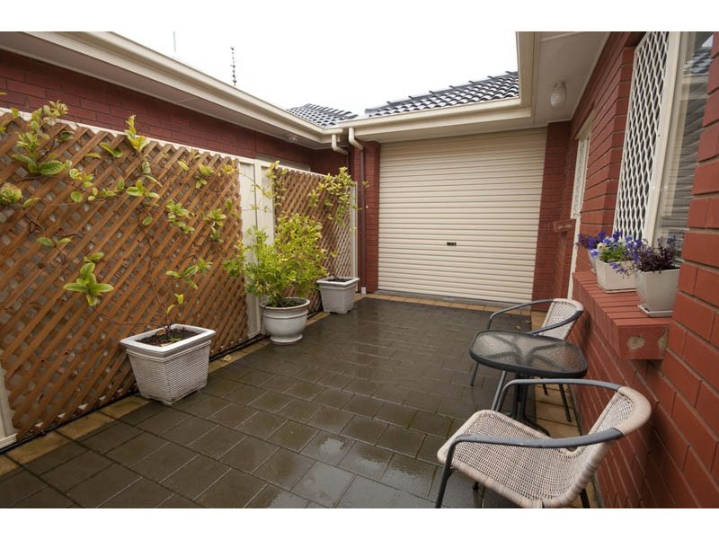 2/42 Strathfield Terrace, Largs North SA 5016