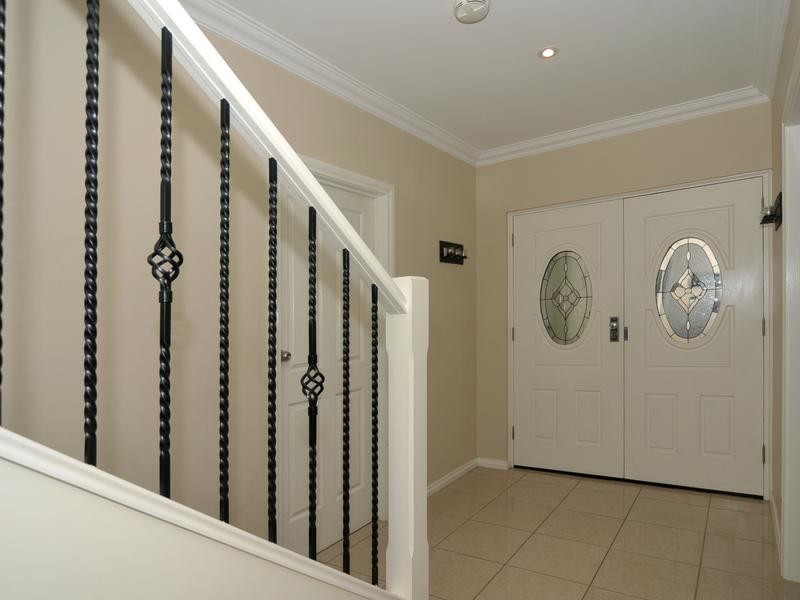 12A Maidos Grove, Valley View SA 5093