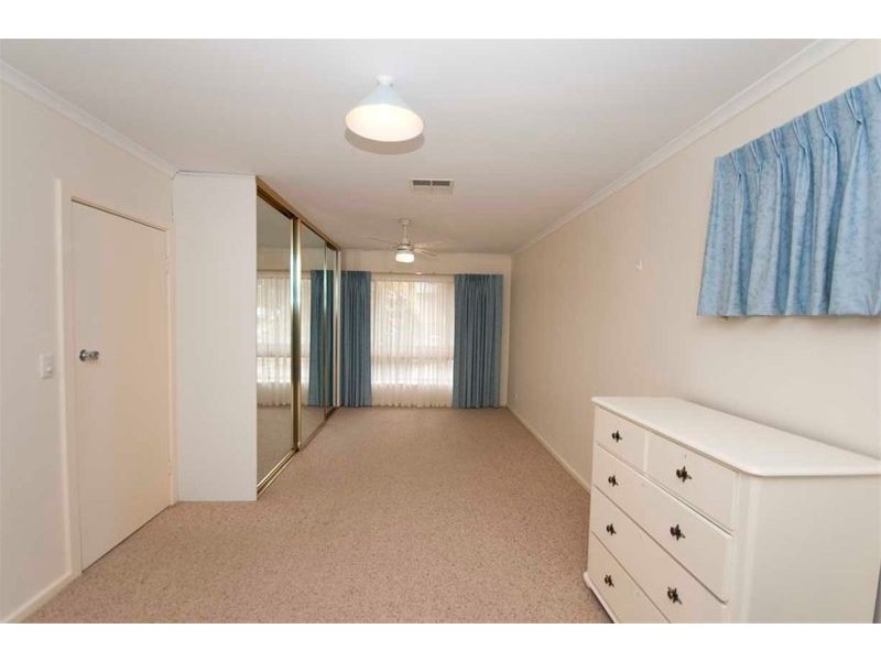 1 De Rose Street, Flagstaff Hill SA 5159