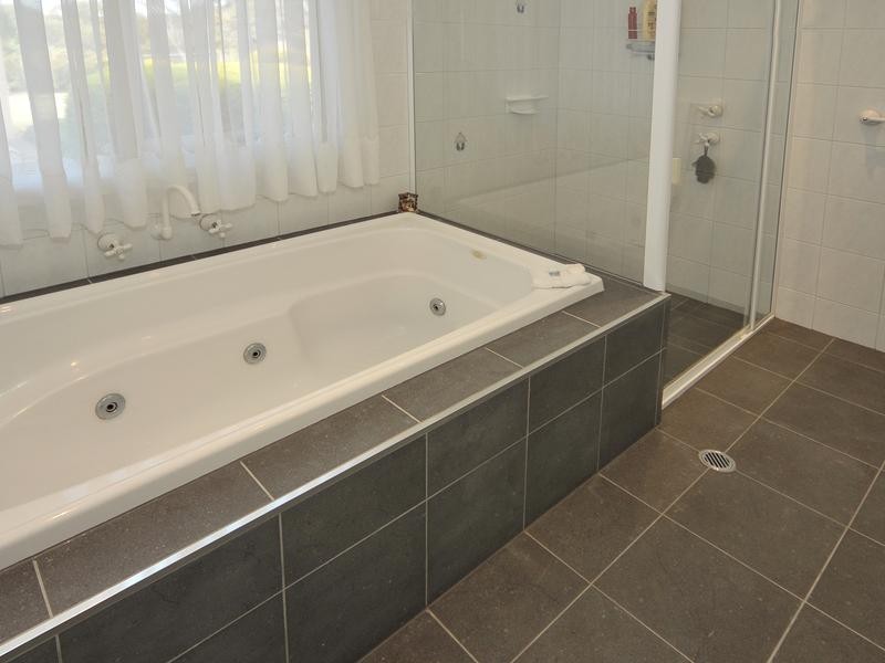 12 Jordan Drive, One Tree Hill SA 5114