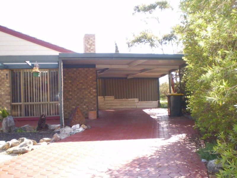1 Nanto Street, Hallett Cove SA 5158
