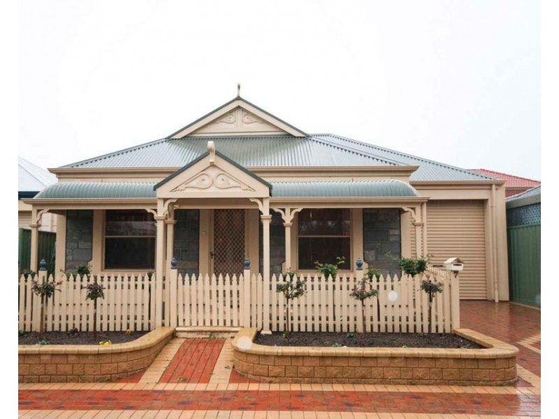 7 Grassmere Place, Mawson Lakes SA 5095