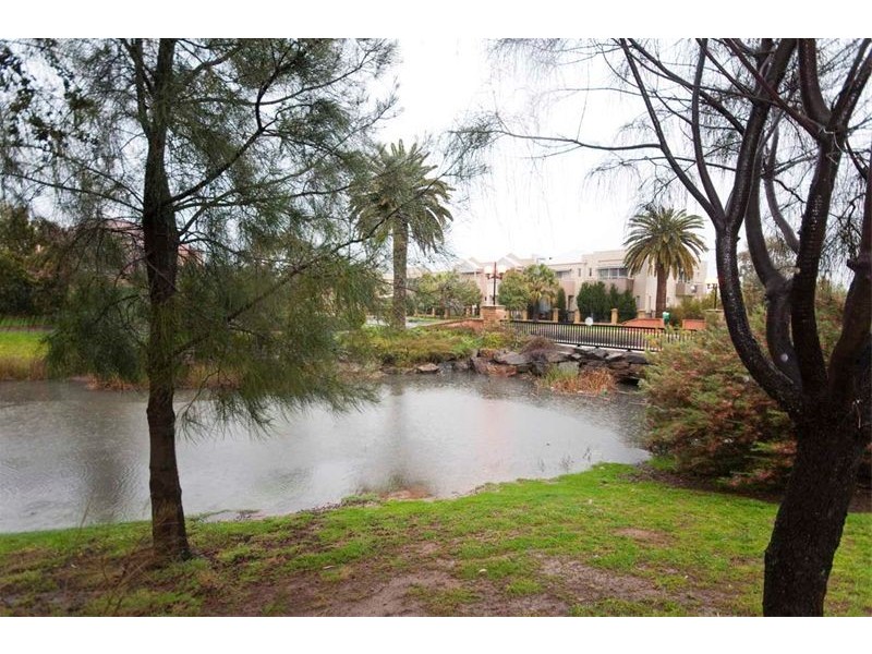 7 Grassmere Place, Mawson Lakes SA 5095