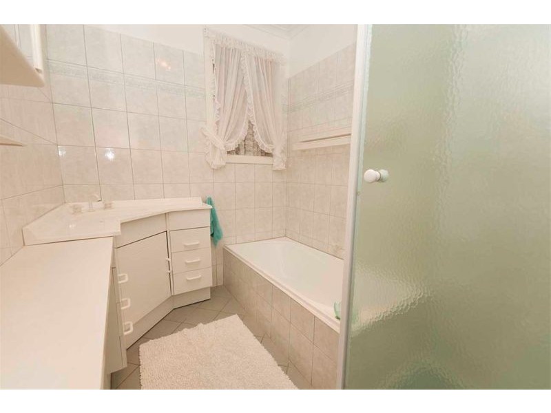20 Harrow Road, Para Hills West SA 5096