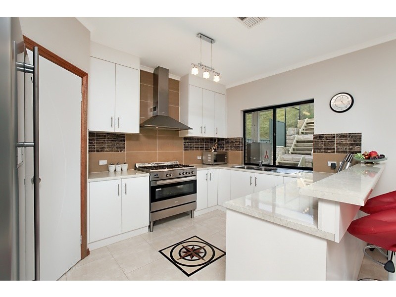 43 MacMillan Avenue, Mawson Lakes SA 5095