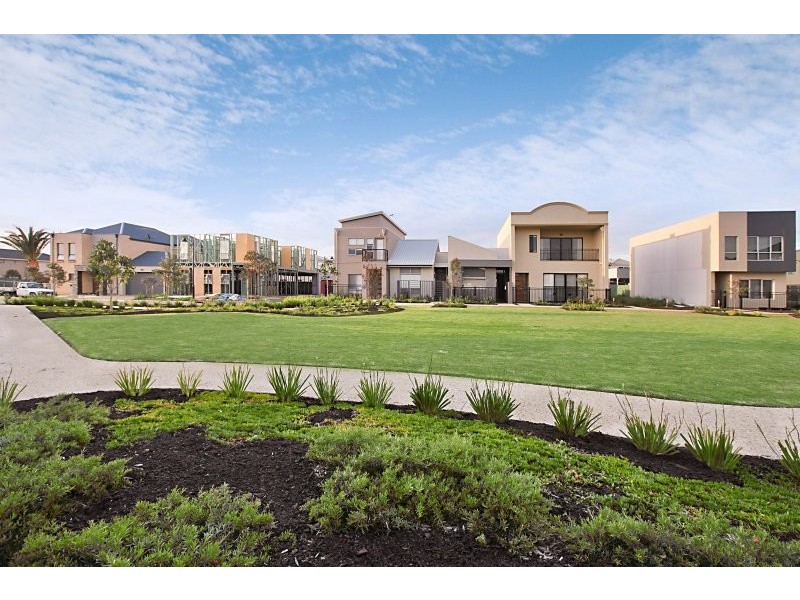 43 MacMillan Avenue, Mawson Lakes SA 5095