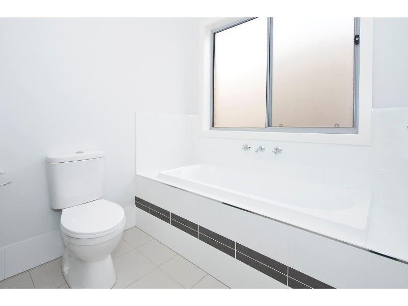 Residence 1 68 White Crescent, Seacombe Gardens SA 5047