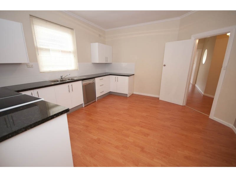 92 Humphries Terrace, Woodville Gardens SA 5012