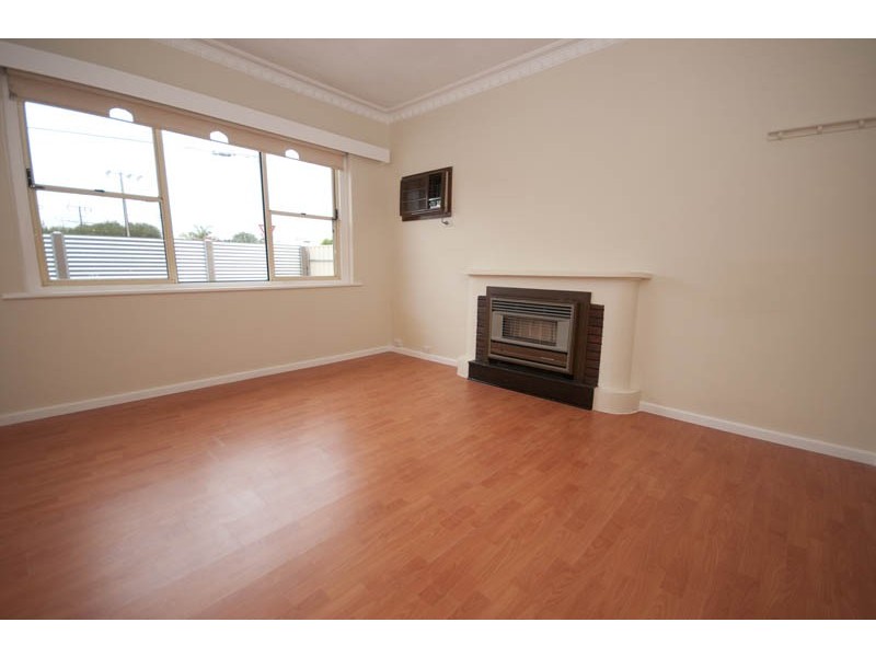 92 Humphries Terrace, Woodville Gardens SA 5012