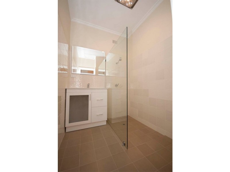 92 Humphries Terrace, Woodville Gardens SA 5012