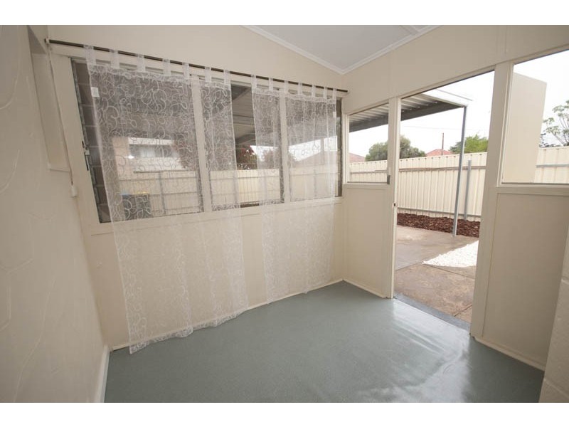 92 Humphries Terrace, Woodville Gardens SA 5012