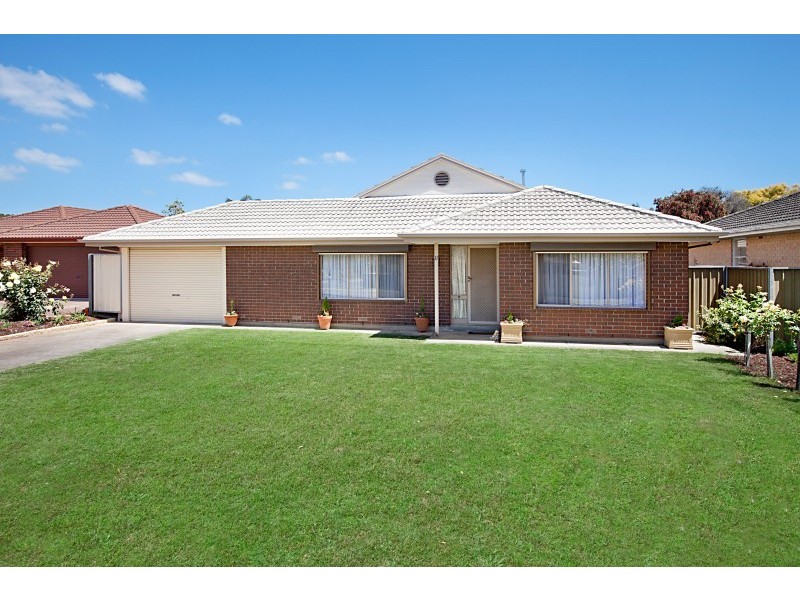 11 Pantowora Drive, Hope Valley SA 5090