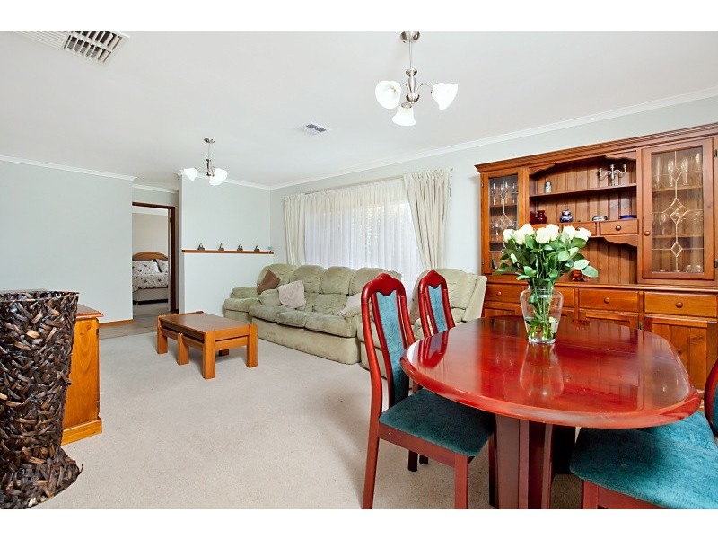 11 Pantowora Drive, Hope Valley SA 5090