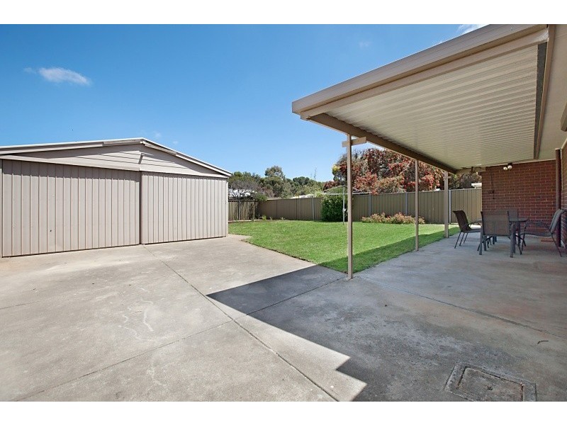 11 Pantowora Drive, Hope Valley SA 5090