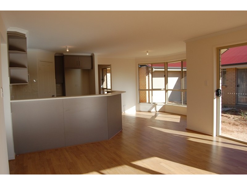 7 Vitorio Road, Munno Para West SA 5115