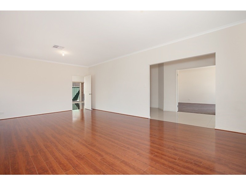 17 Mapleton Circuit, Mawson Lakes SA 5095
