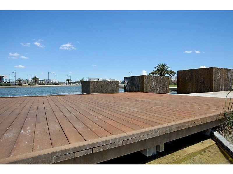 17 Mapleton Circuit, Mawson Lakes SA 5095