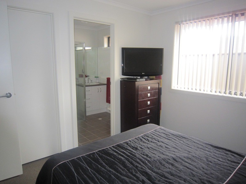 43 Coonawarra Avenue, Andrews Farm SA 5114