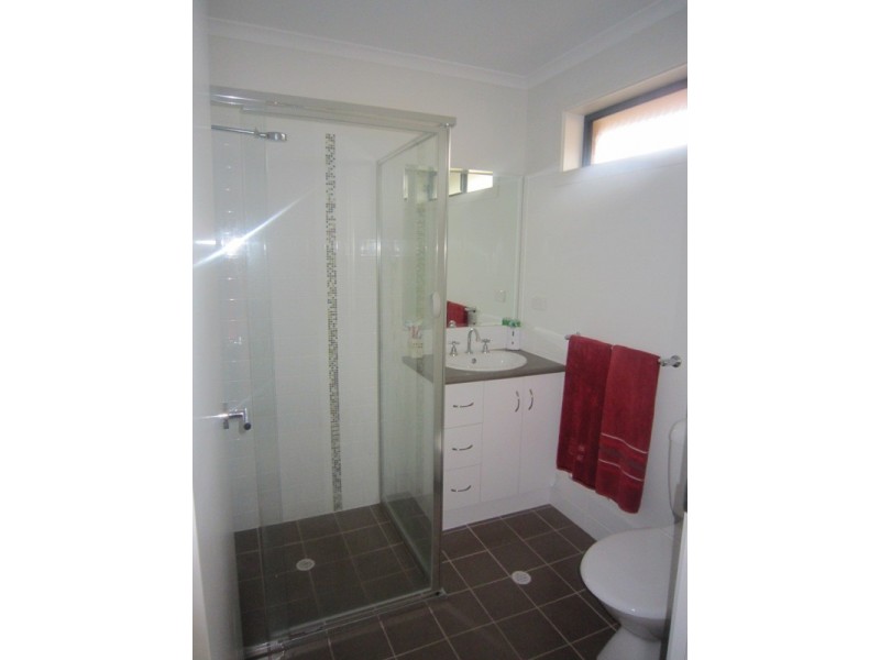 43 Coonawarra Avenue, Andrews Farm SA 5114