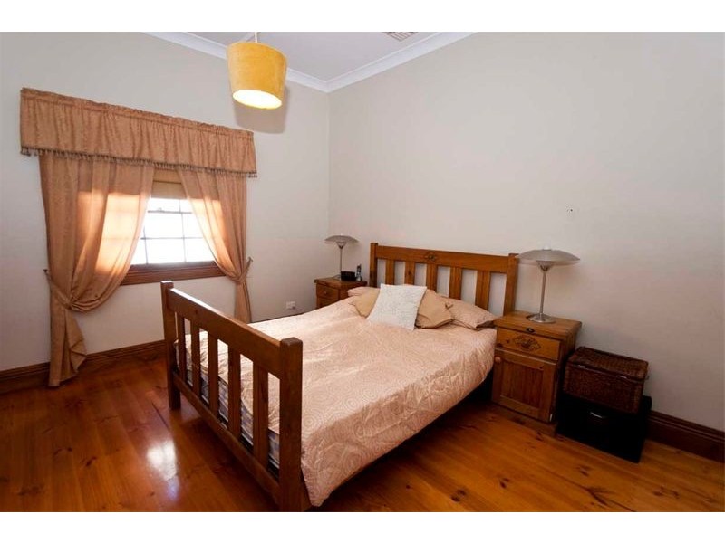 28 Wells Street, Birkenhead SA 5015