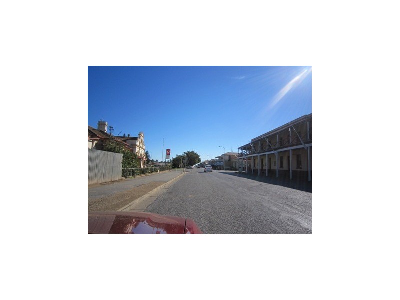 9 May Street, Wallaroo SA 5556