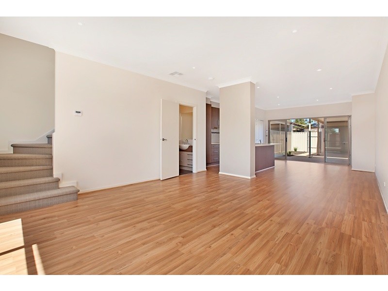 Res 10 & 11/198  Tapleys Hill Road, Seaton SA 5023