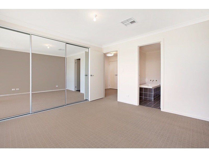 Res 4 /198-204 Tapleys Hill Road, Seaton SA 5023