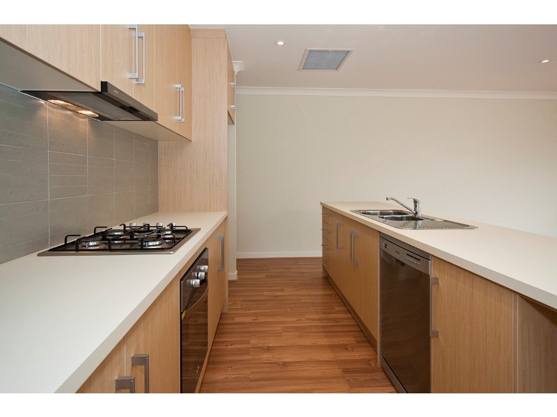 Residence 2 68 White Crescent, Seacombe Gardens SA 5047