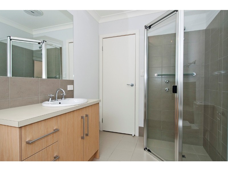 Residence 2 68 White Crescent, Seacombe Gardens SA 5047