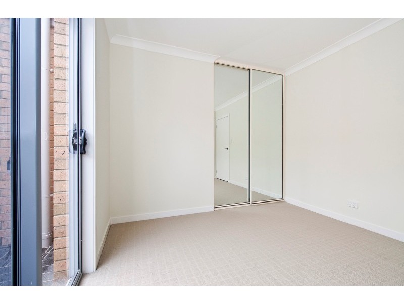 Residence 2 68 White Crescent, Seacombe Gardens SA 5047