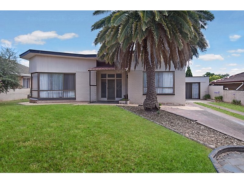 18 Hilltop Avenue, Ridgehaven SA 5097