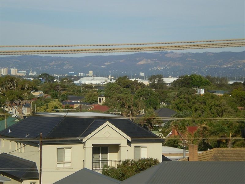 3/5 Clegowie Street, West Beach SA 5024