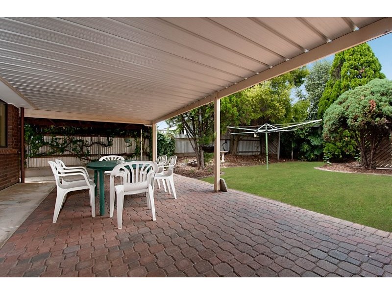 1 Fraser Avenue, St Agnes SA 5097