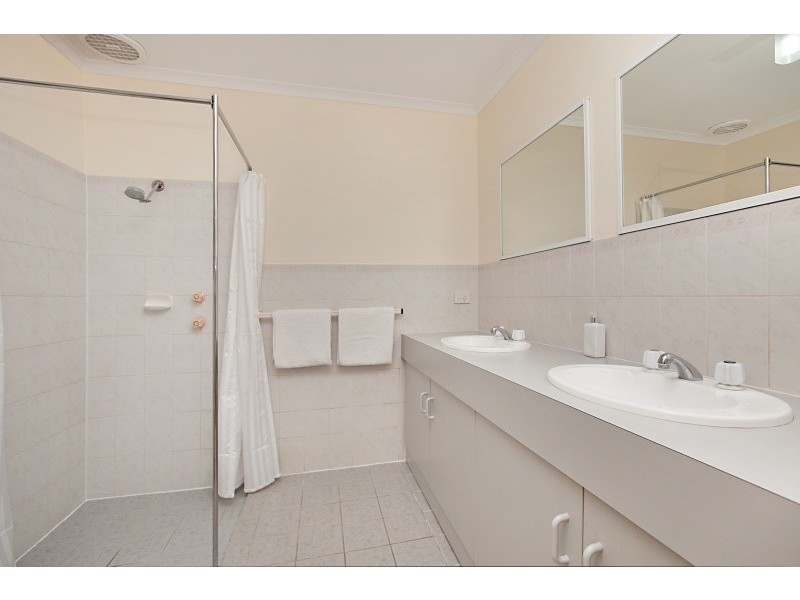 12 Nicola Court, Salisbury Downs SA 5108
