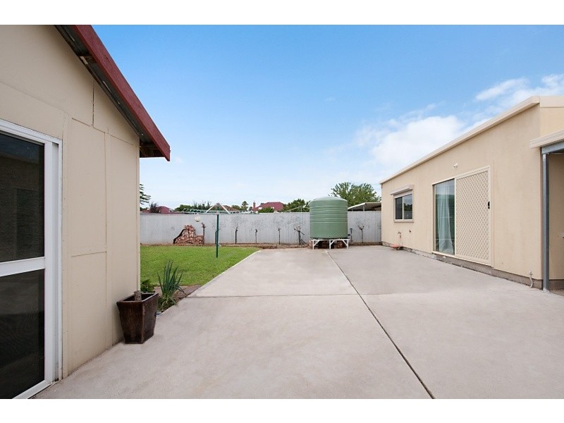 4 Crossley Avenue, Croydon Park SA 5008