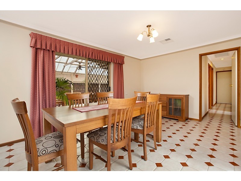 9 McDonald Grove, West Lakes SA 5021