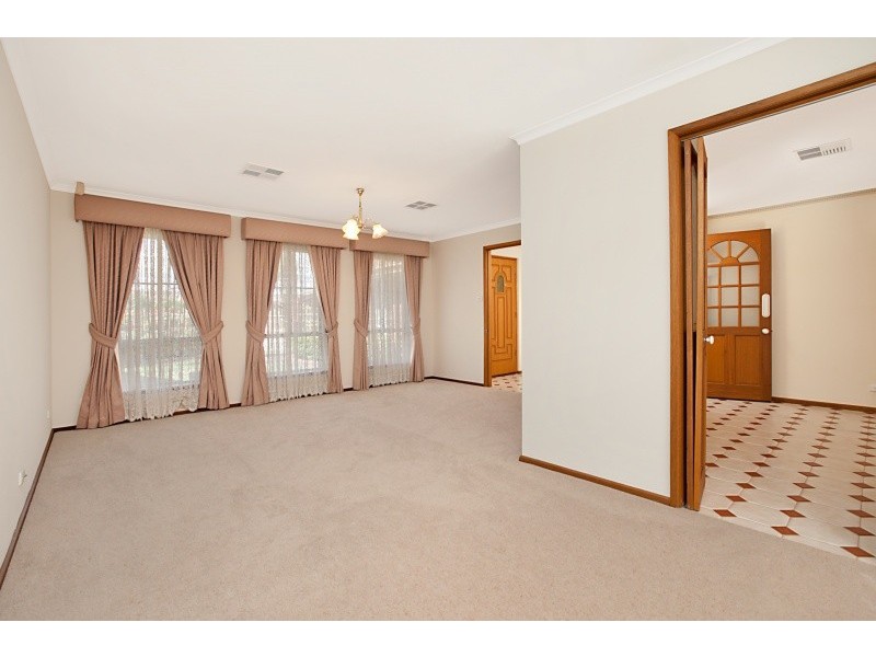 9 McDonald Grove, West Lakes SA 5021