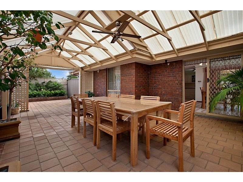 9 McDonald Grove, West Lakes SA 5021