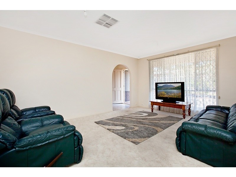 27 Glen Eyre Court, Aberfoyle Park SA 5159