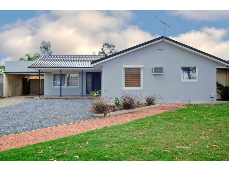 5 Golden Court, Paralowie SA 5108