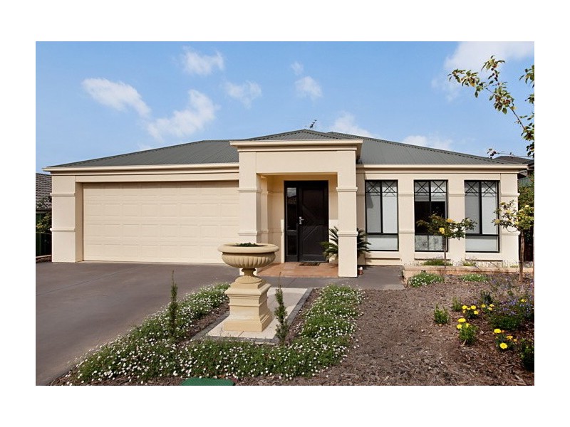 11 Jackaroo Crescent, Walkley Heights SA 5098