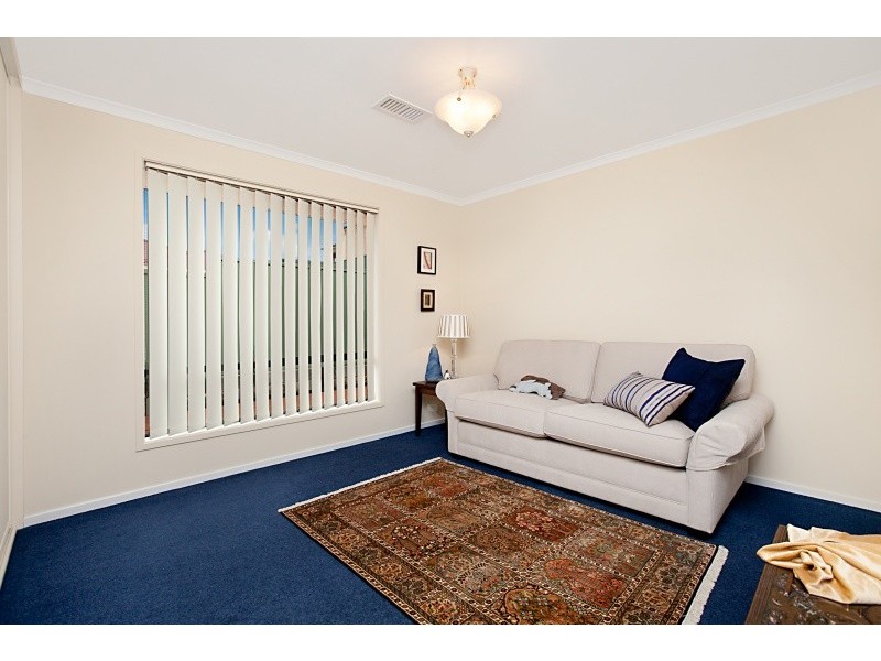 11 Jackaroo Crescent, Walkley Heights SA 5098