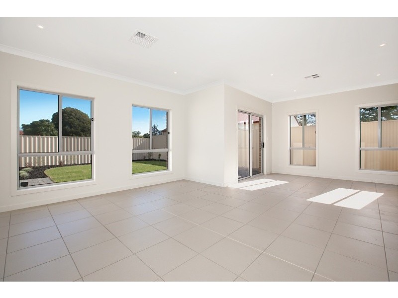 Res 2, 36 Dampier Avenue, Findon SA 5023