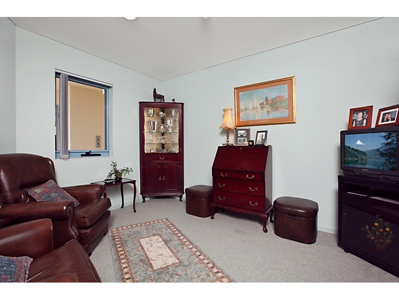 Apt 5, 10 North Esplanade, Glenelg North SA 5045