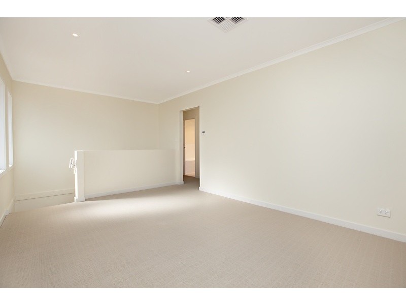 2, 49  Glenrowan Road, Woodville South SA 5011