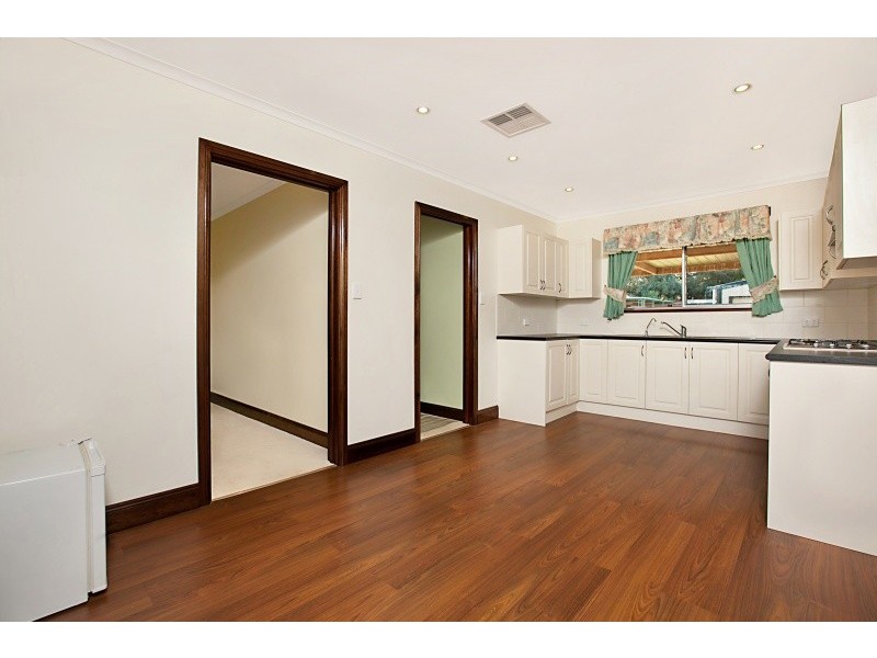 4 Dawn Avenue, Brahma Lodge SA 5109